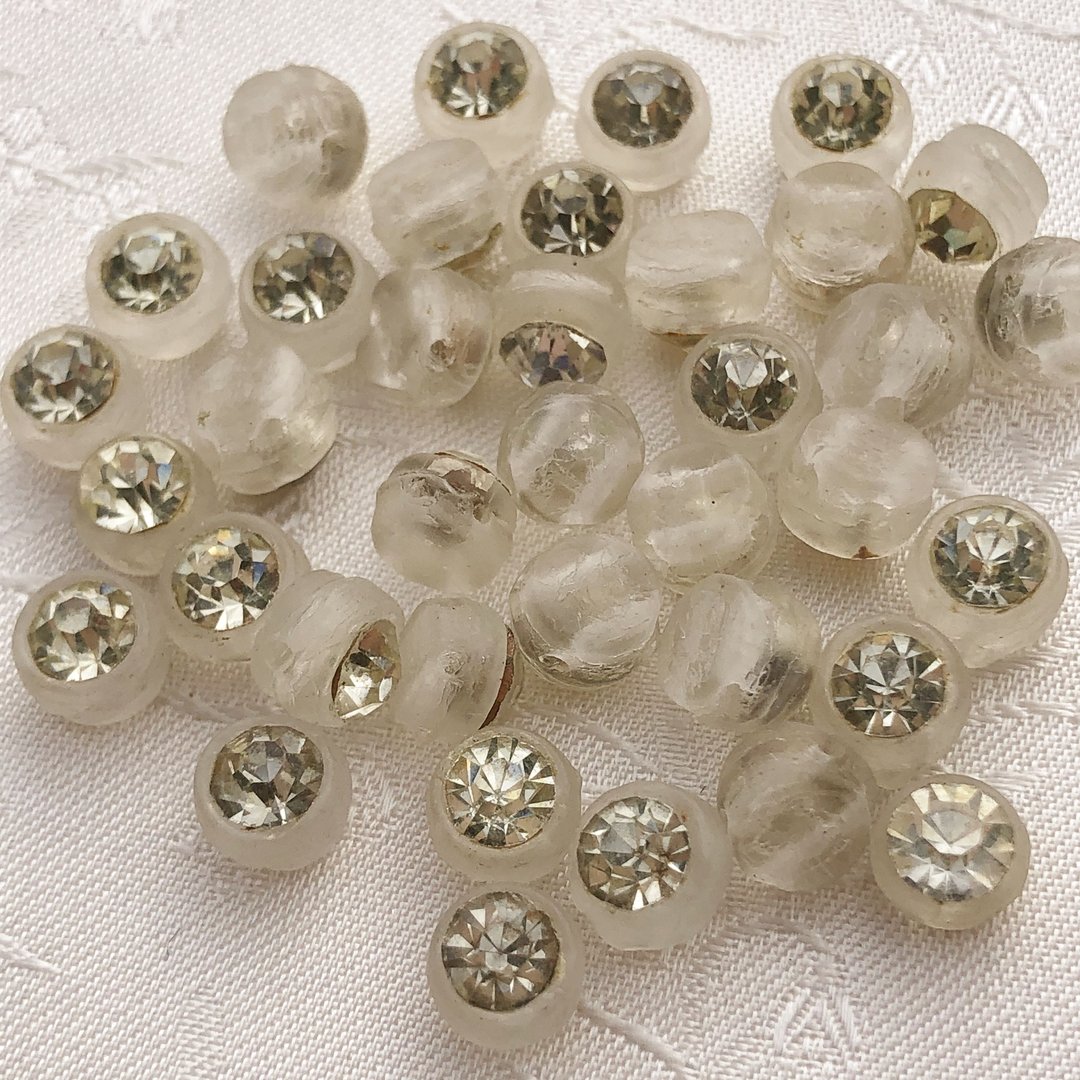 alte Gablonzer Steine annähbar ❖ kristall