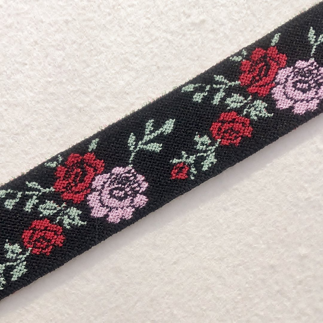 elastisches Trachtenband ❖ Rosen rosa-rot