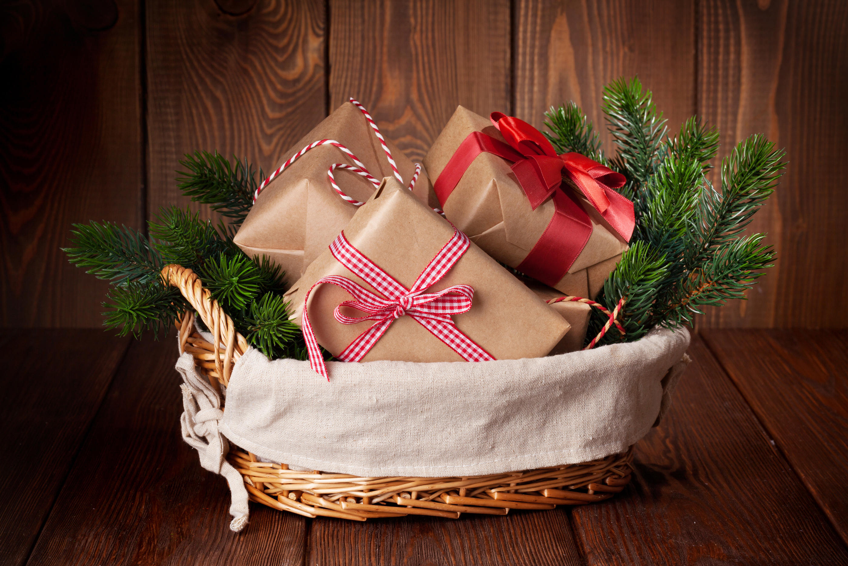bigstock-Christmas-gift-boxes-and-fir-t-107787398